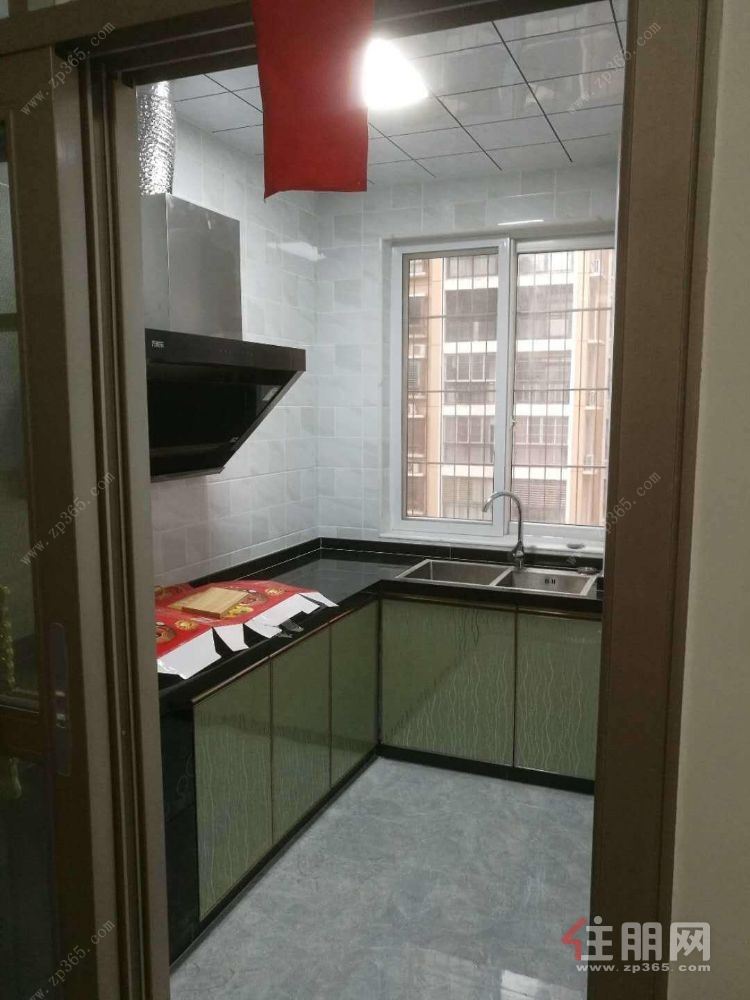 大宇康城 3室2厅2卫 出租