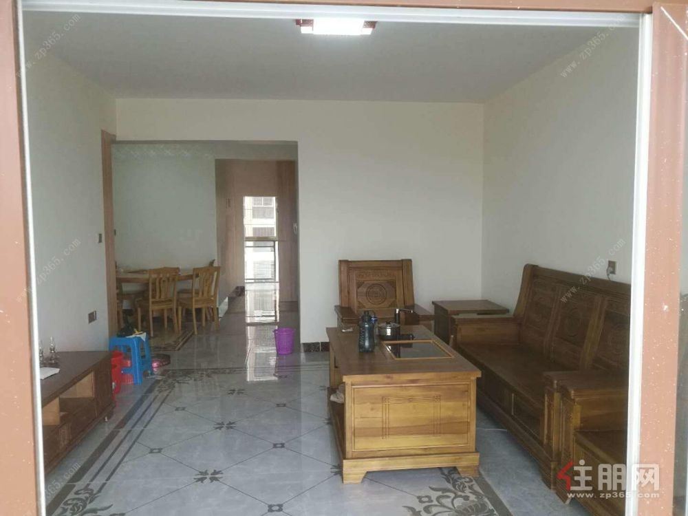 大宇康城 3室2厅2卫 出租