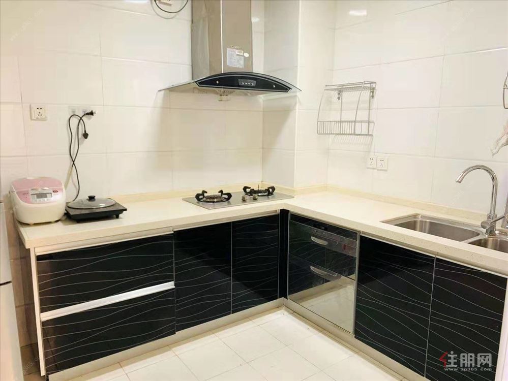 汇东郦城2房家具齐全家具配齐拎包入住