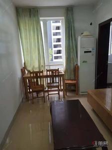 仙葫新区-万正假日2房仅租1100家具齐全可拎包入住
