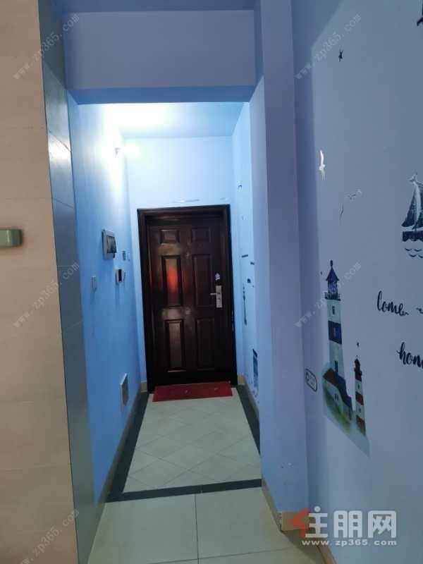 蓝宝国际2房1厅低价招租(南宁三中国际学校正对面)