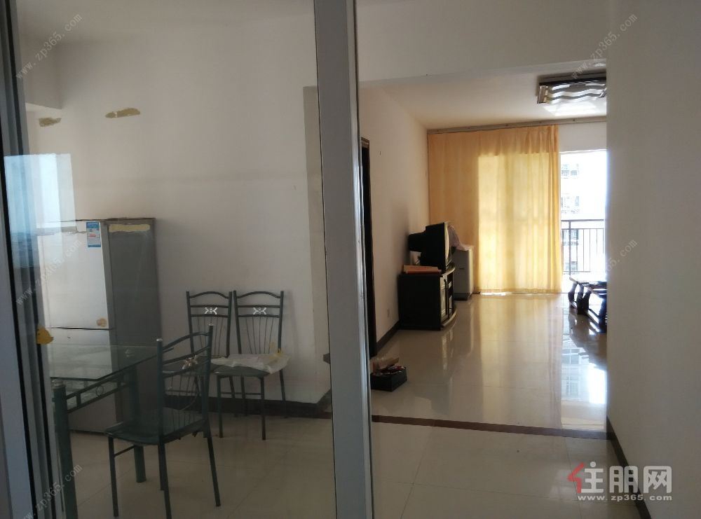 广汇东湖城新装修湖景房出租