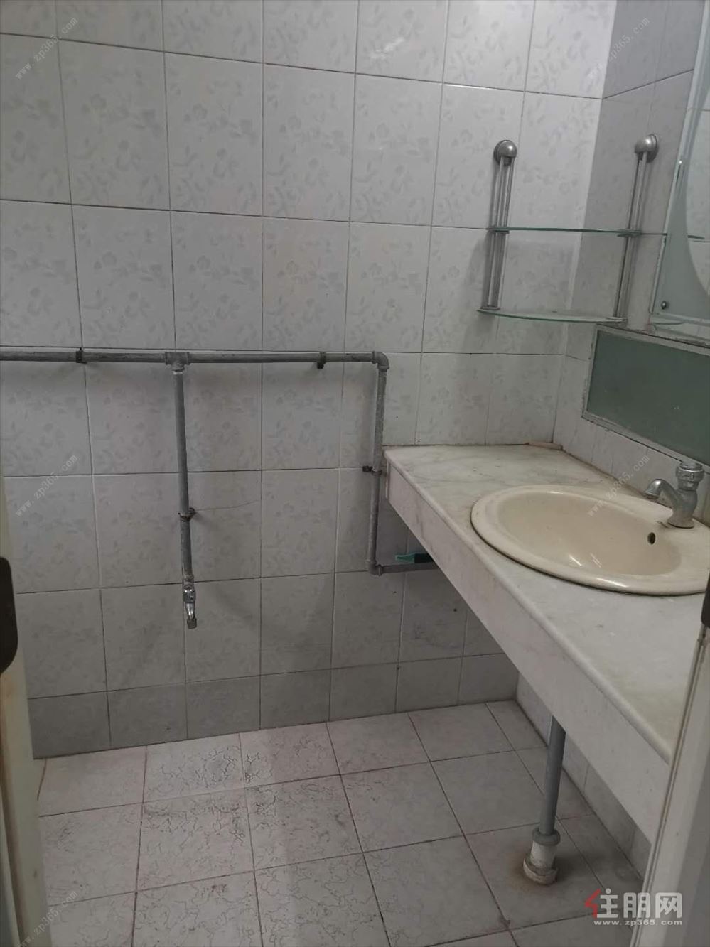 明秀路5号线 民印小区两房仅租1400元 拎包入住 交通方便