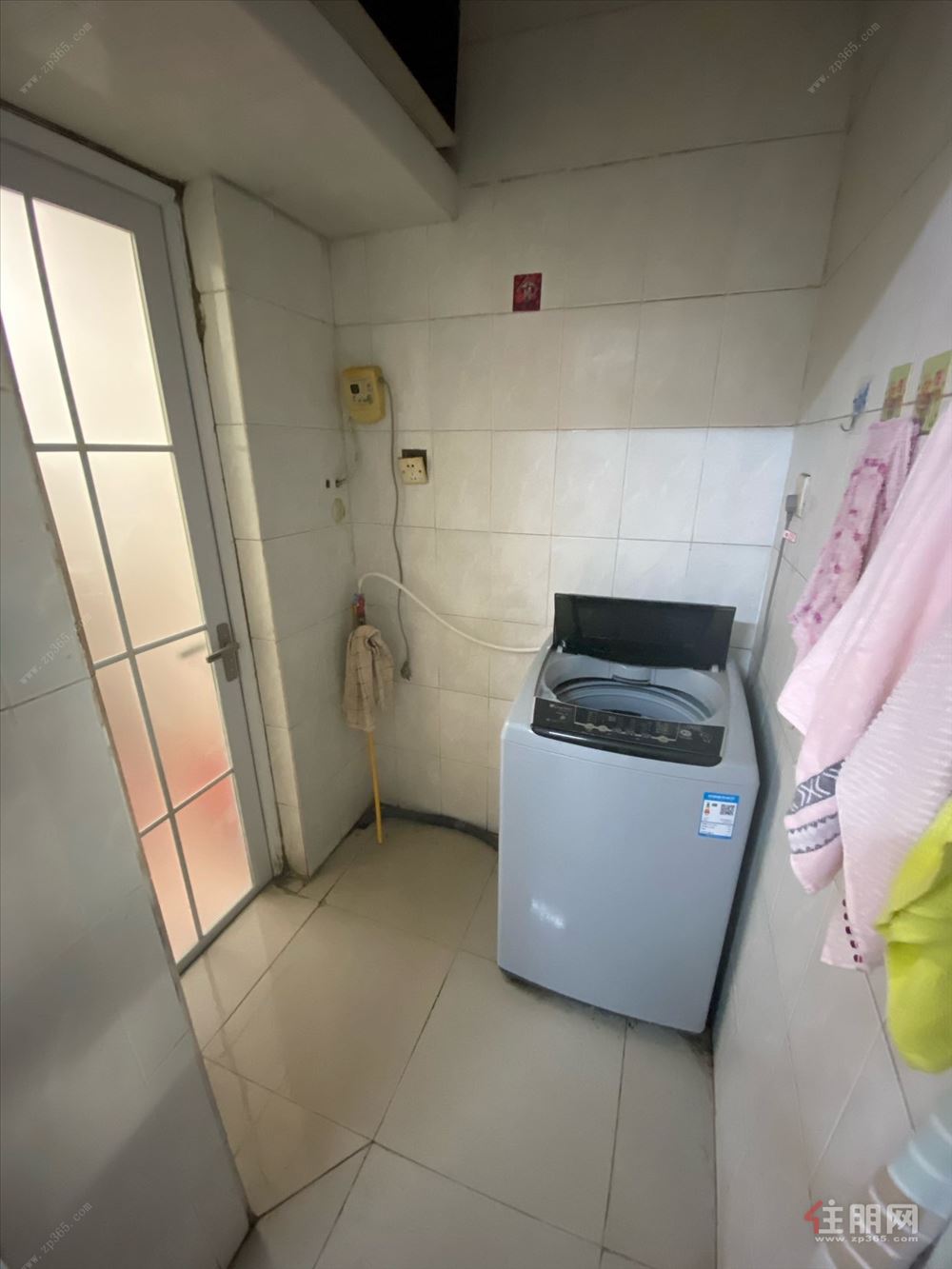 明秀路财经学院 南铁北三区修三房仅租1800元 随时看房