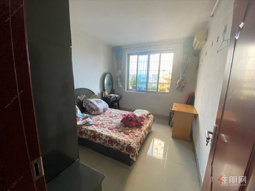 明秀路财经学院 南铁北三区修三房仅租1800元 随时看房