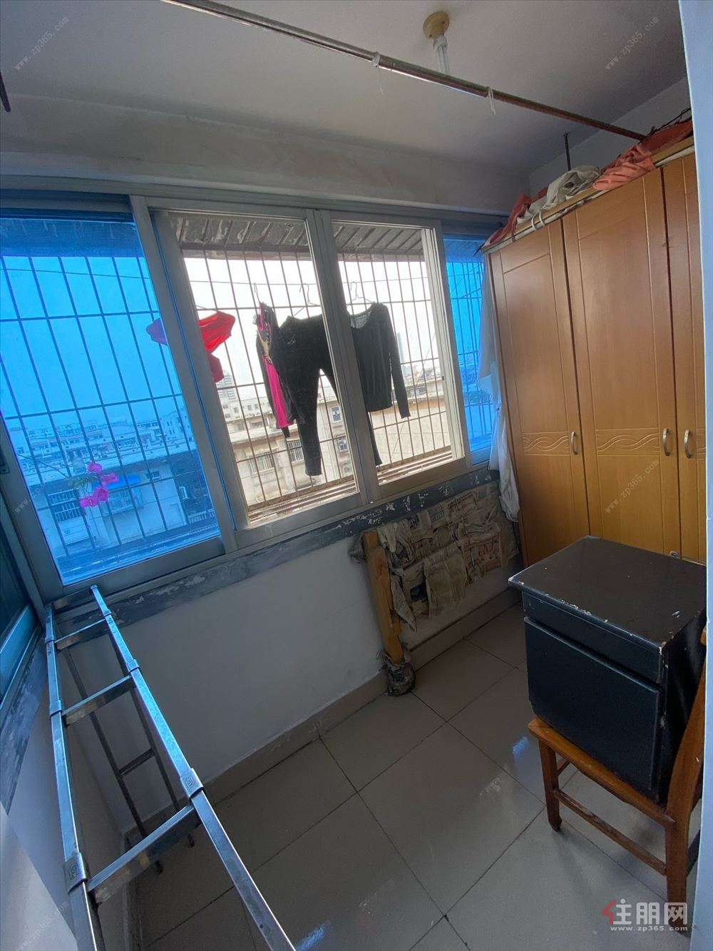 明秀路财经学院 南铁北三区修三房仅租1800元 随时看房