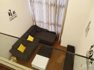 衡阳路，高新区欧洲风情小镇嘉华绿洲复式两房仅租1500