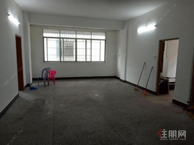 中心区-自建楼房二楼层出租，面积130平方