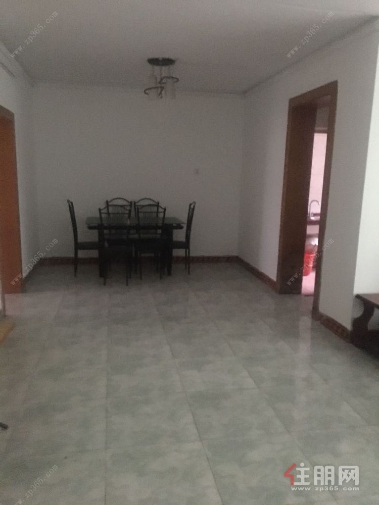 水文队大院黄金三楼南北通透干净卫生