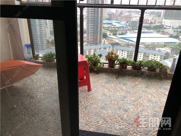 广西华侨学校旁 怡和信苑标准三房拎包入住家电家具全新