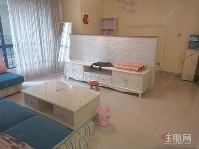 明秀东路-温馨精装两房仅租1600一月家电齐全拎包入住荣和山水绿城随时看房有钥匙