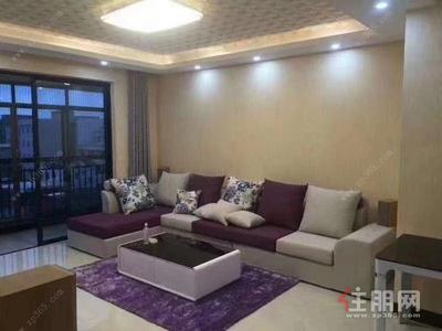 江南新区-大润发附近，滨江公馆，3房配套齐全拎包入住，随时看房钥匙在手
