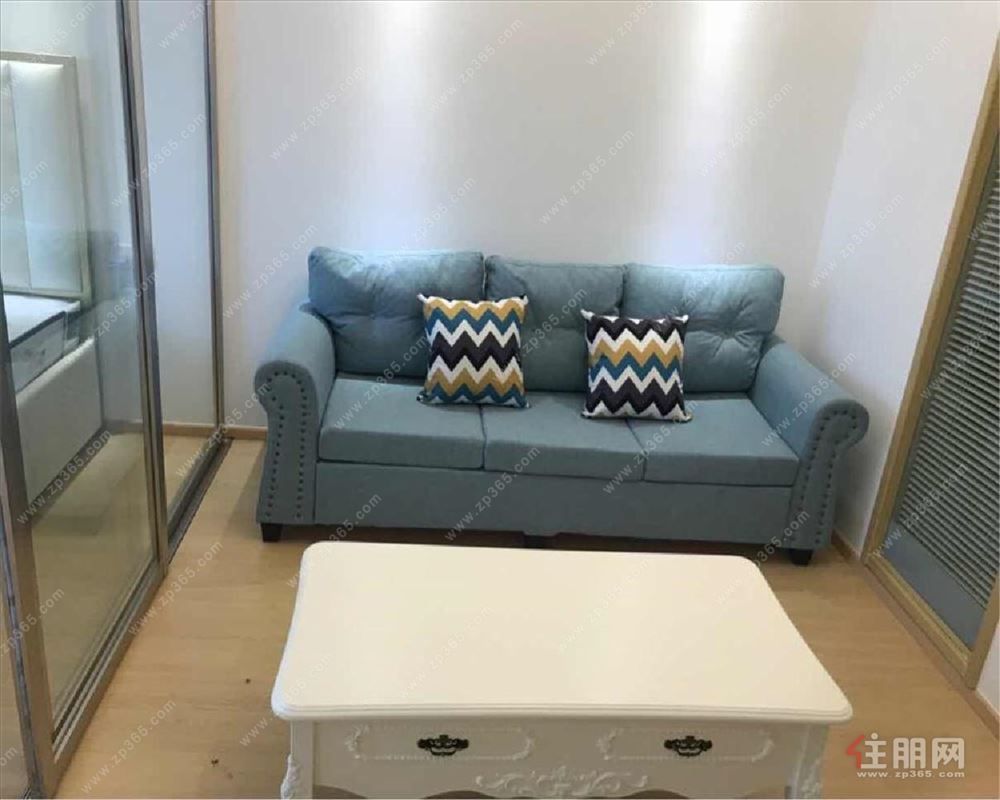 新装修,一号线地铁旁,临近动物园,比邻广西大学,可拎包入