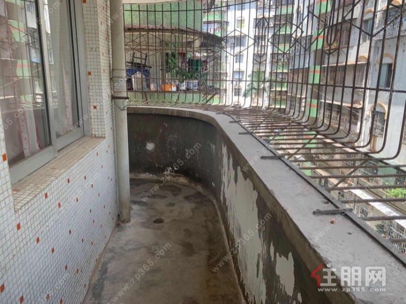 西乡塘 新世纪花园 4楼三房 仅租1400