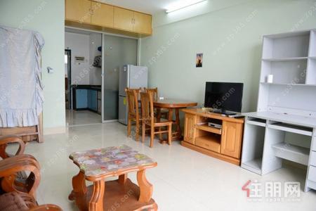 金湖广场-急租南湖边拎包入住交通便利