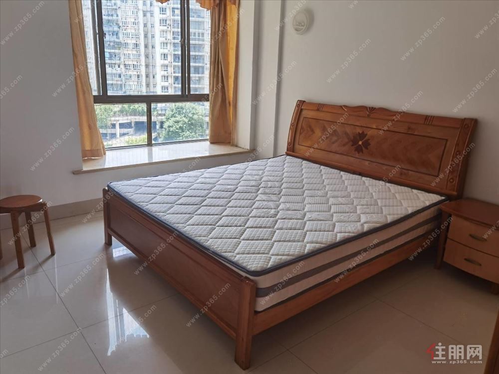 东盟商务区,朗东客运站,莱茵湖畔精装大三房两卫,拎包入住