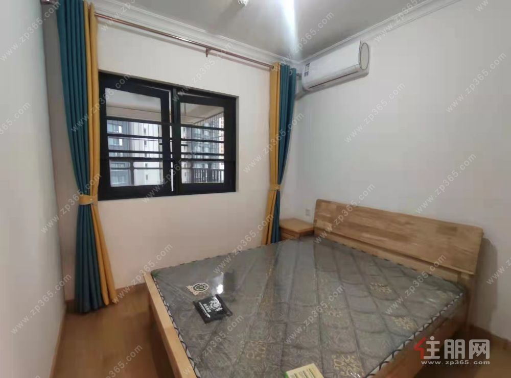 出租万科金域中央  102平,3房