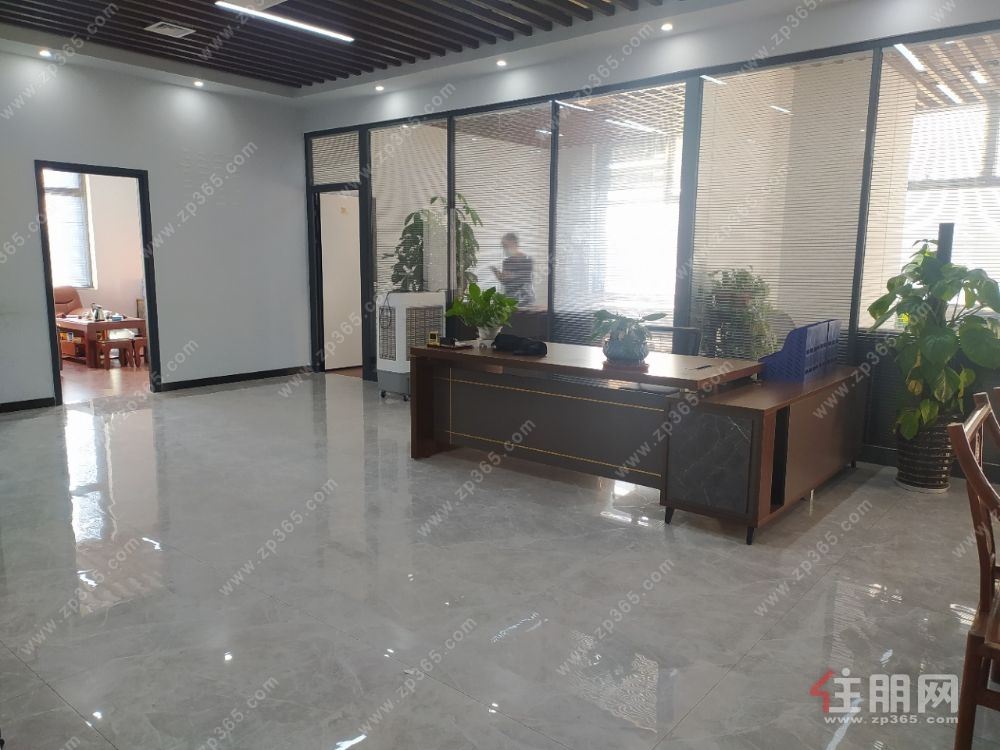出租航洋城 294平,带家具,