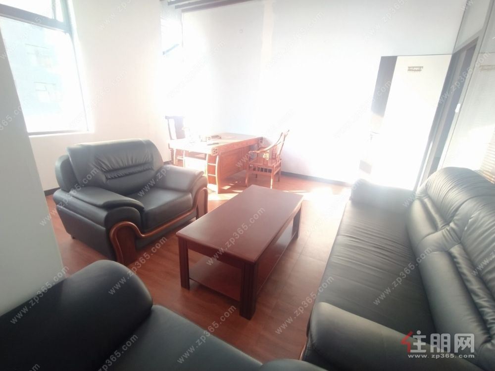 出租航洋城 294平,带家具,