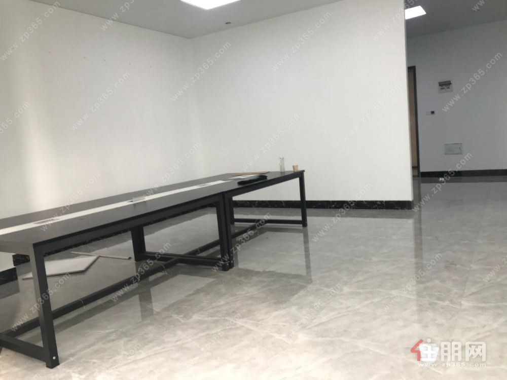 出租航洋城145平 6000一个月