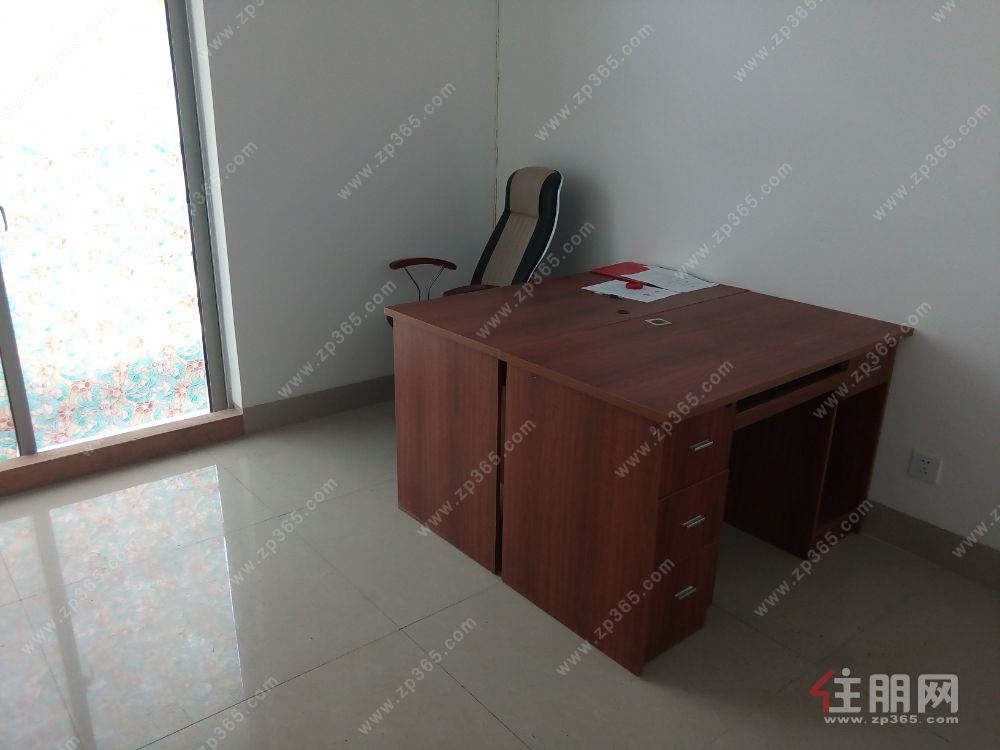 泰国城商铺招租二层,共4300元