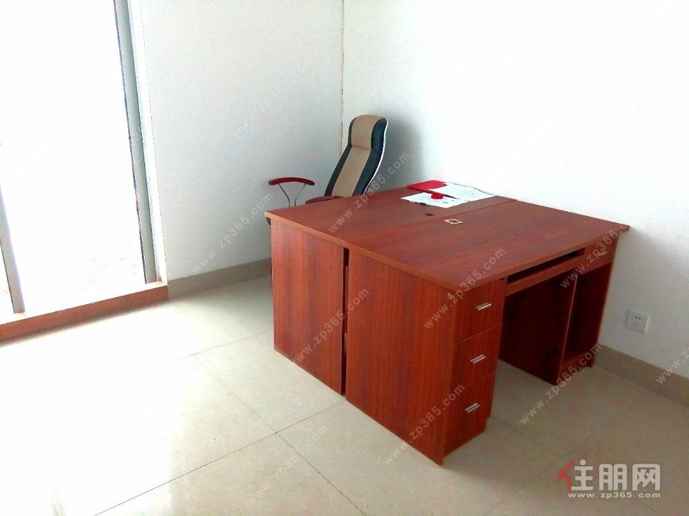 泰国城商铺招租二层,共4300元