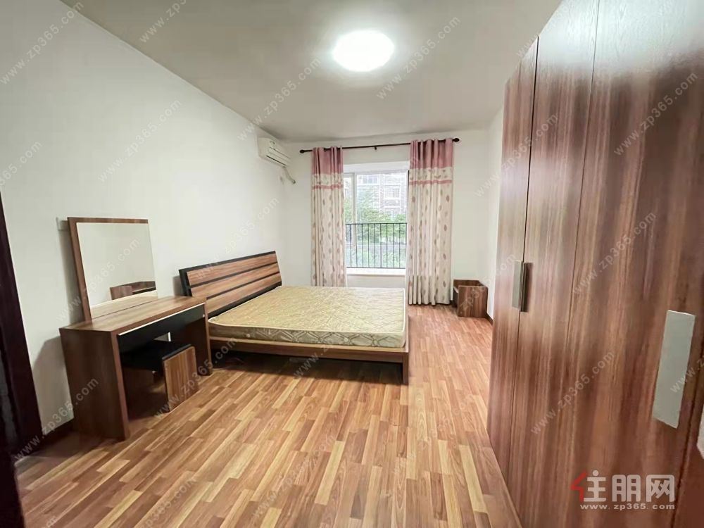 东盟商务区精装四房出租