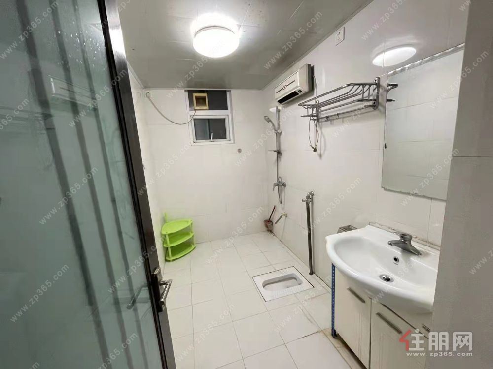 东盟商务区精装四房出租