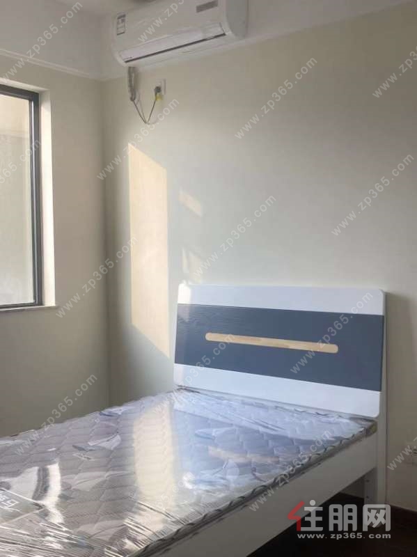 华润二十四城、地铁口,精装两房