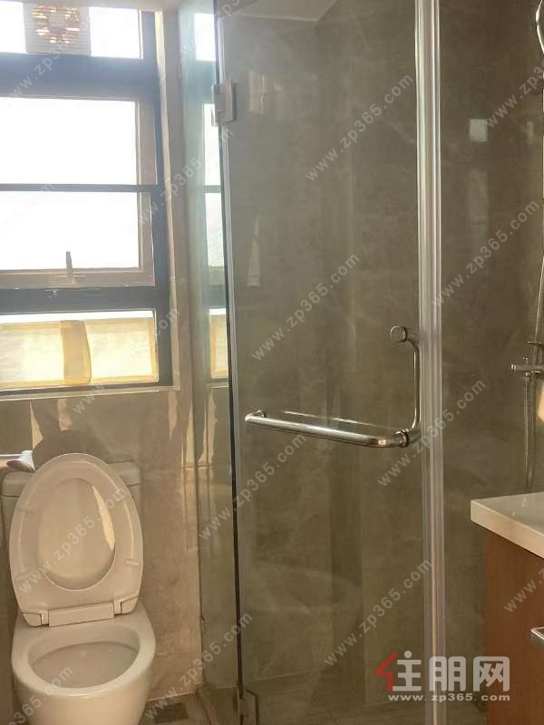 华润二十四城、地铁口,精装两房