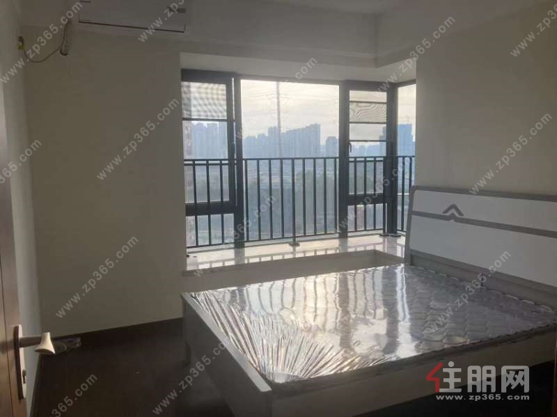 华润二十四城、地铁口,精装两房