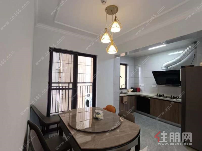 华润二十四城,地铁口,精装三房