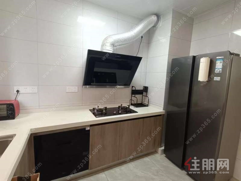 华润二十四城,地铁口,精装三房