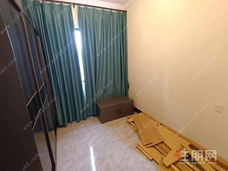 华润二十四城,地铁口,精装三房