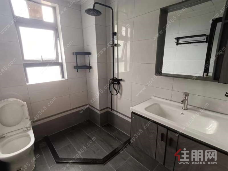 华润二十四城,地铁口,精装三房