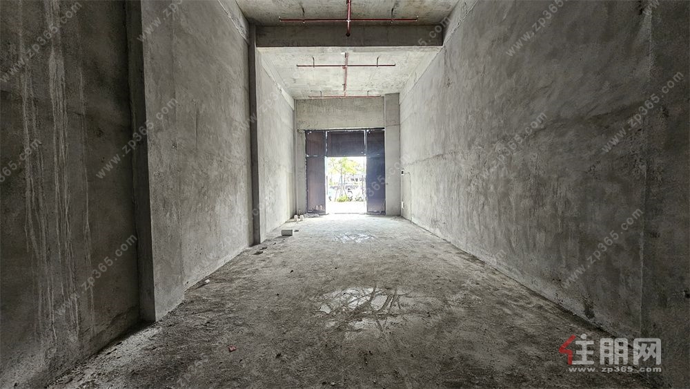 荣和伍壹大道一期临街现铺出租 102号85.17㎡,60-100元/㎡/月