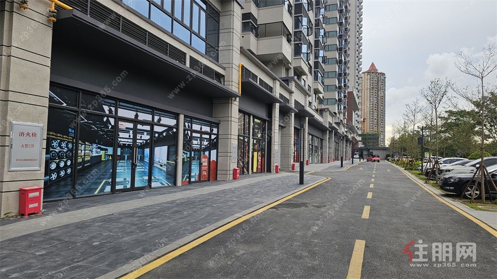 荣和凤岭学府凤岭北芯全优铺出租!57.9㎡全业态+邻东站 + 学校旁!