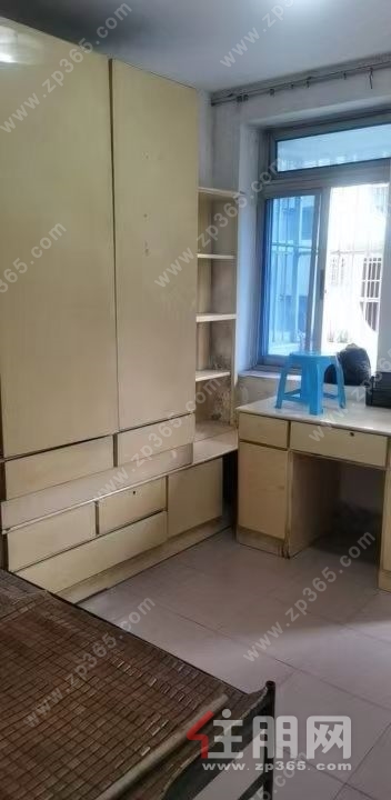 新阳南永和小区 2房1厅 53㎡ 临邕江近学校 老城区交通便利 房子保养好干净采光佳
