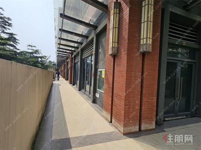 江南大道-江南 C 位81.35㎡宝藏铺！西派澜岸好铺开发商直租，仅30元/㎡/月好铺快冲不等人～