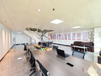 五象大道，五象头排120平复式、配齐家具4+1格局24小时空调、