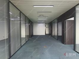 急租180平、电梯口5+1格局、户型方正、视野开阔、富雅国际金融中心