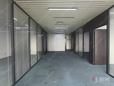  五象大道，急租180平、电梯口5+1格局、户型方正、视野开阔、富雅国际金融中心