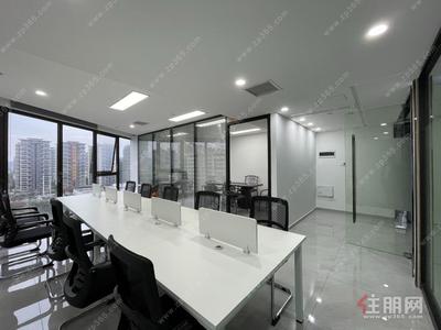 科园大道，业主直租83平1+1格局、精致小户型、带家具、方正实用，物业费低、科园小时代