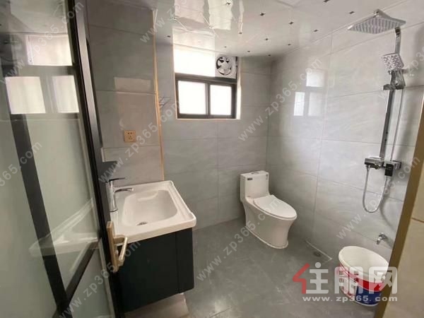 大学西路动物园对面大学公园里3房出租   家具家电齐全 拎包入住