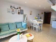 雅典国际新装修两房一厅  高层视野开阔，交通便利  地铁一号线300米  3个月起租