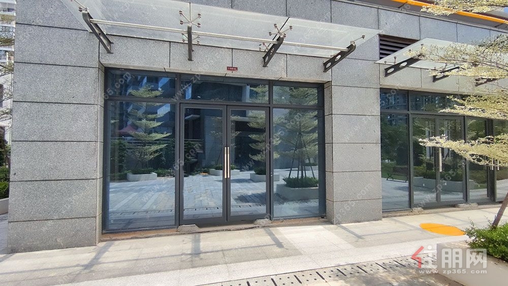 竹溪大道地铁口62㎡旺铺出租！出地铁直通铺面门口，人流稳定生意好
