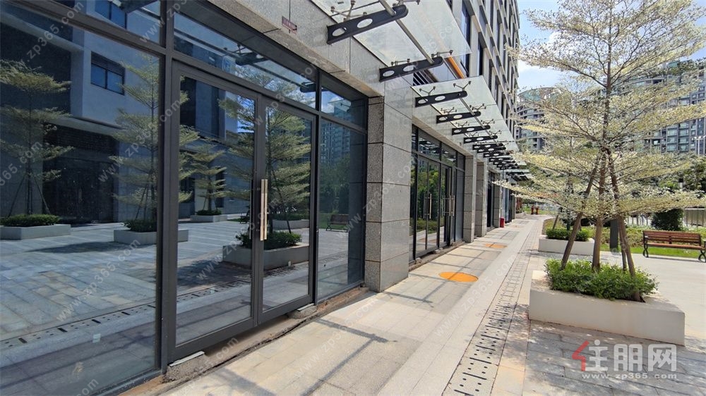 竹溪大道绝版55㎡旺铺出租 地铁 3 号线出站即到店 多业态
