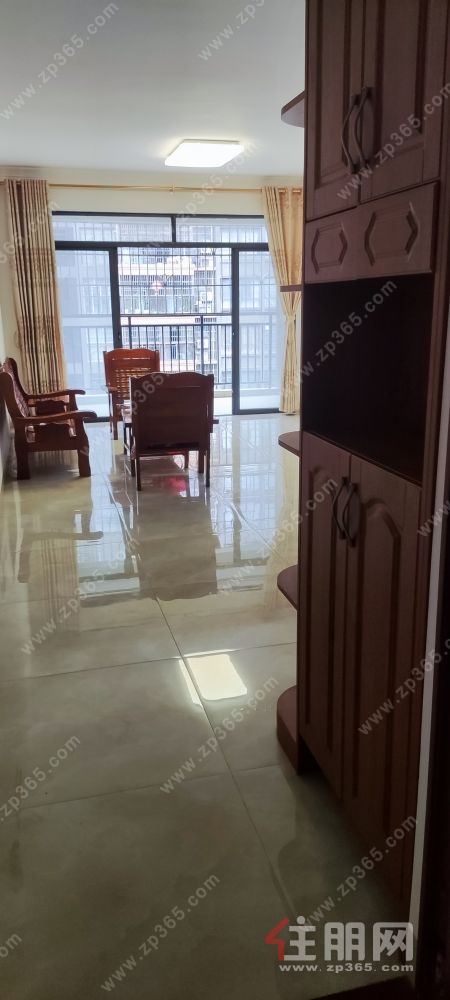 武鸣锦绣家园刚需三房诚意出租  简装 家具家电齐全 拎包入住 1300元/月