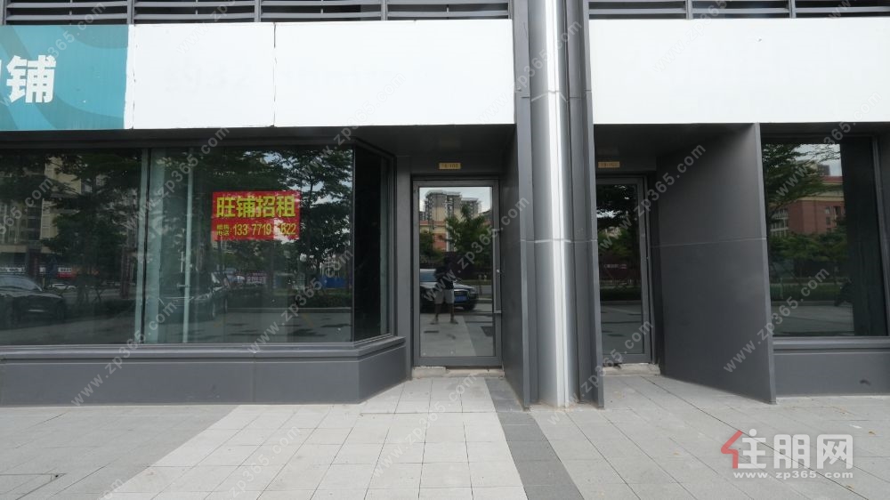 滨江消费客群！西派御江一楼临街现铺火热招租