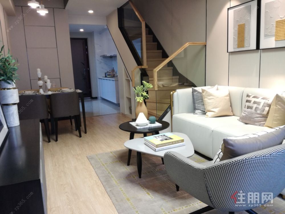 江南区产权公寓,买一层得2层,单价7500元,龙光品质(龙光玖誉城)
